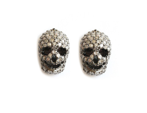 skull-jewelry-kelly-osbourne-2013